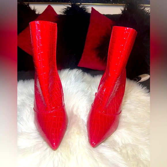 Fire RED BOOTIES! - Picture 1 of 4